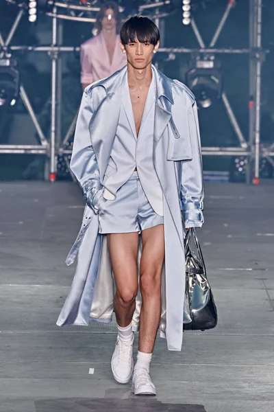 Look 37